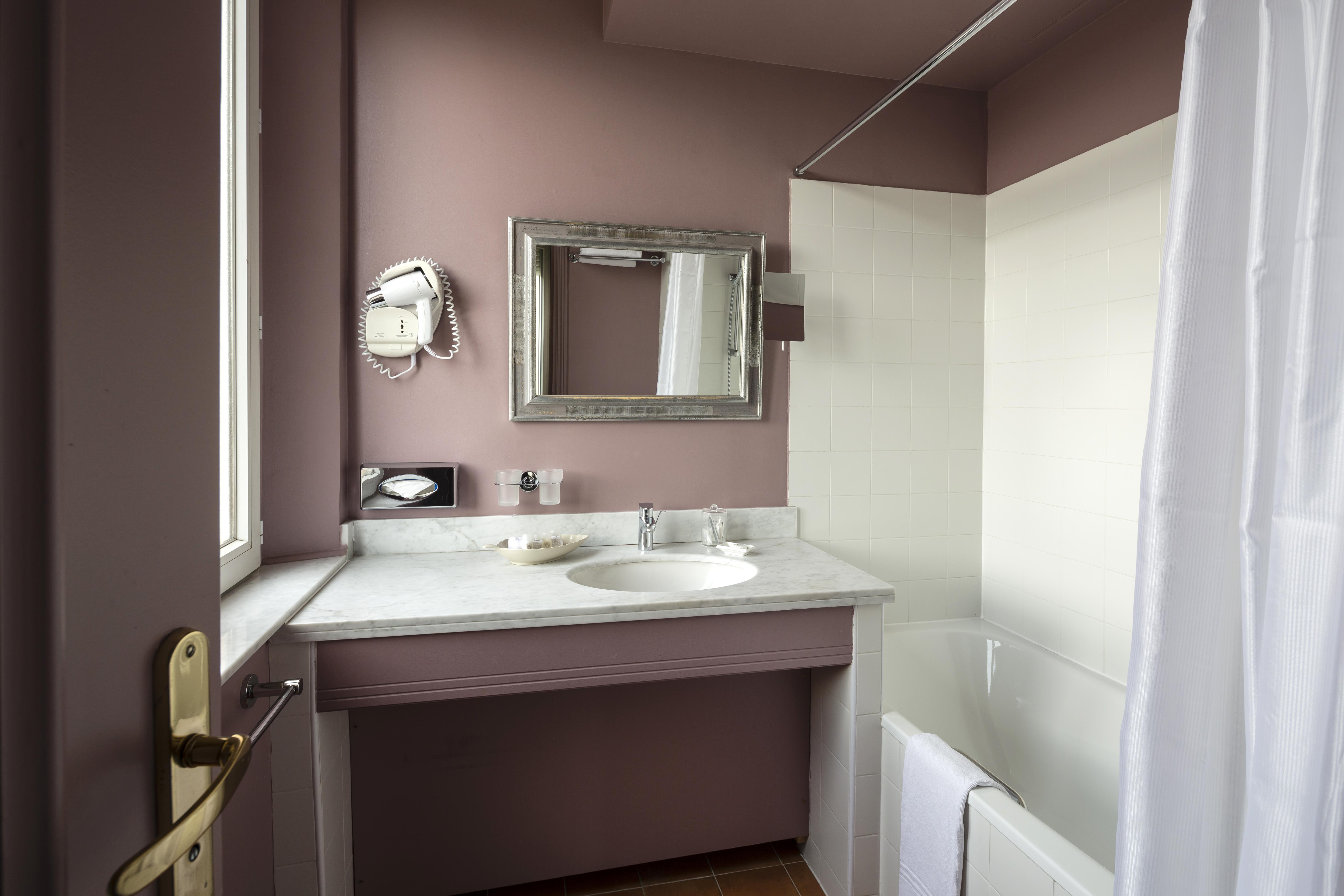 Le Cavendish Hotel Cannes Bagian luar foto