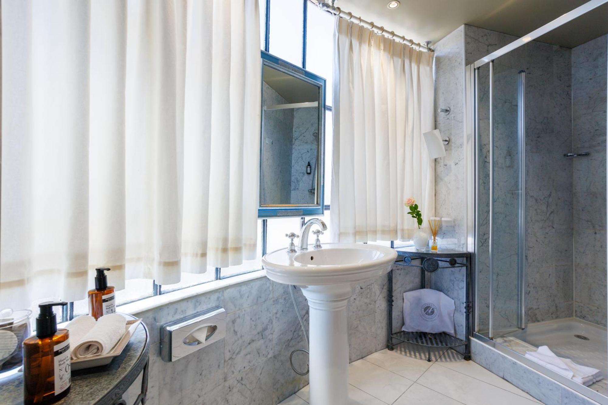 Le Cavendish Hotel Cannes Bagian luar foto