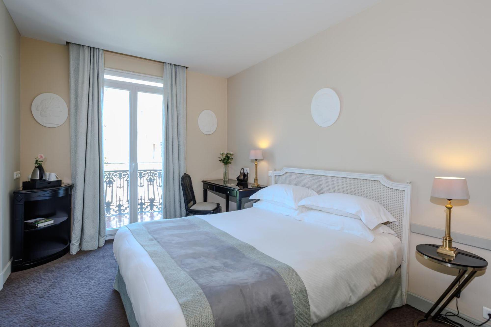 Le Cavendish Hotel Cannes Bagian luar foto