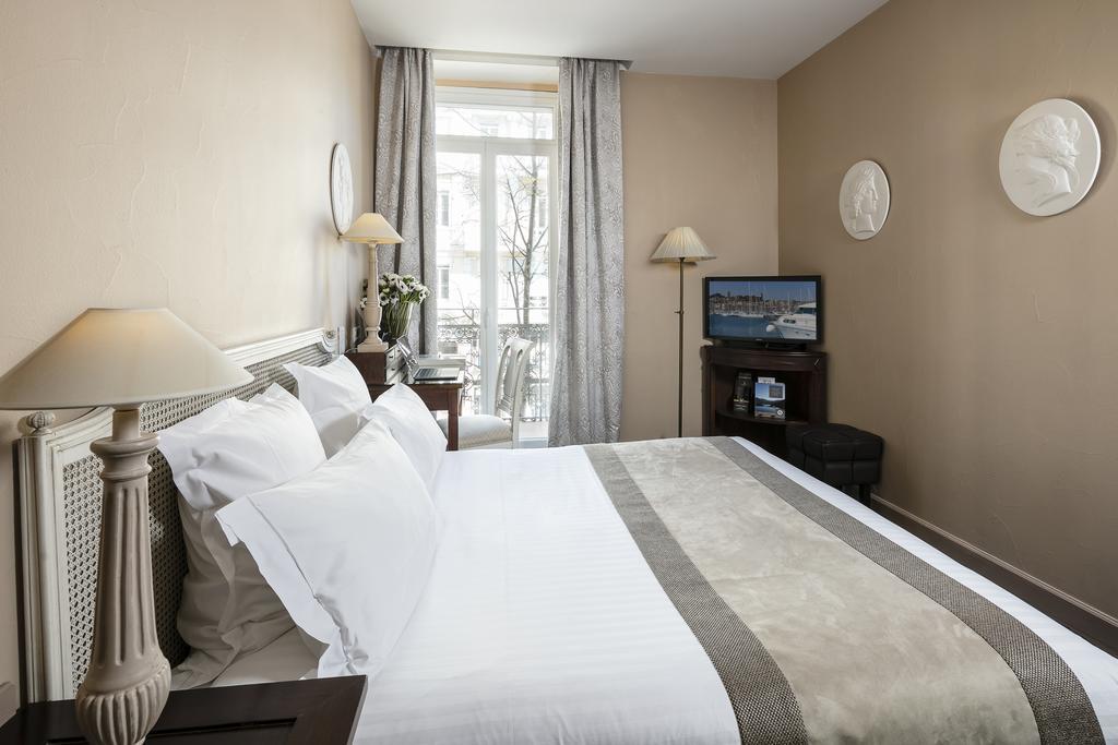 Le Cavendish Hotel Cannes Bagian luar foto